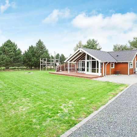 Three-Bedroom Holiday Home In Rodby 38 Kramnitse Bagian luar foto