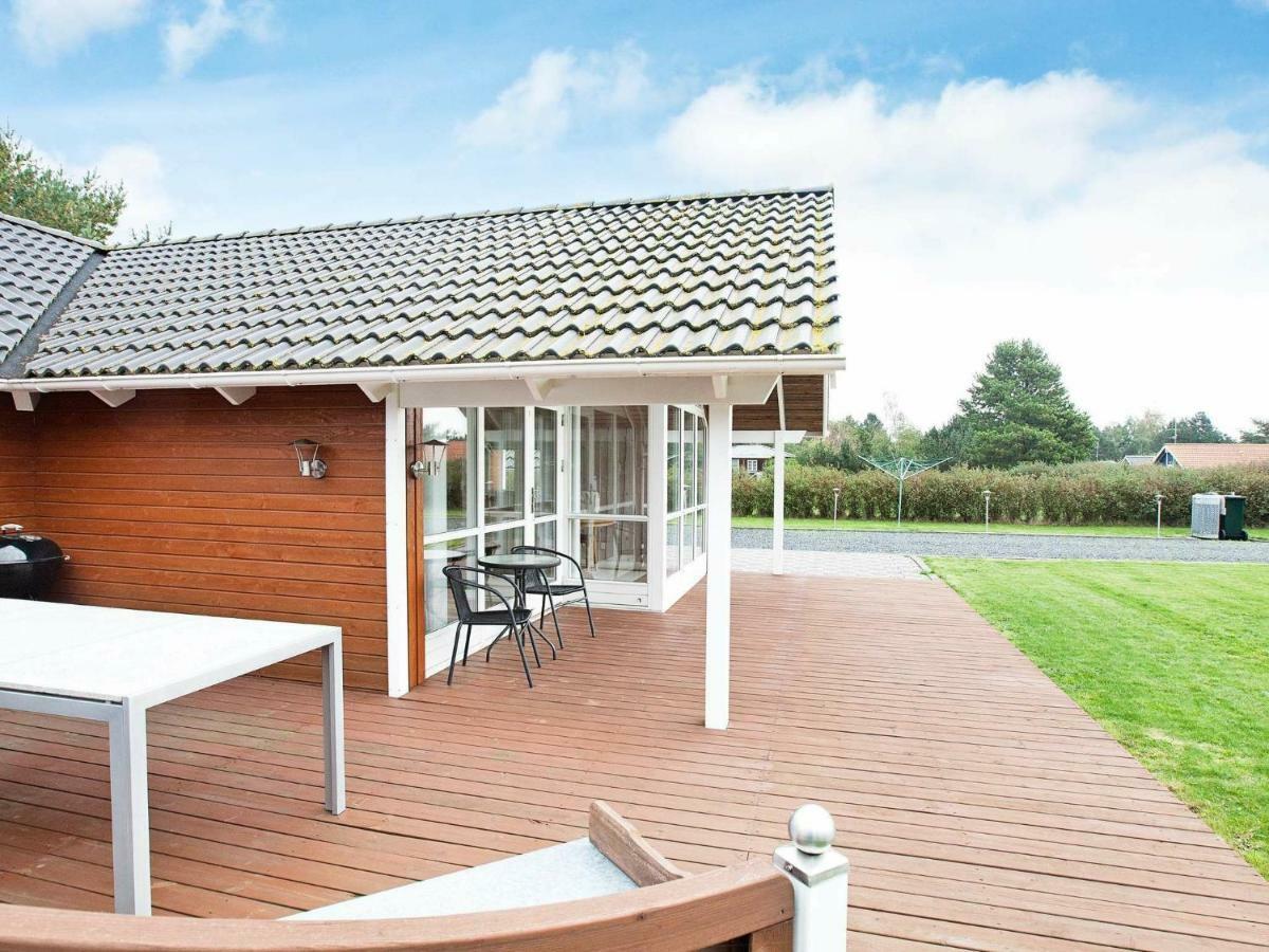 Three-Bedroom Holiday Home In Rodby 38 Kramnitse Ruang foto