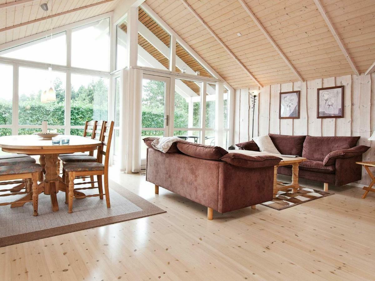 Three-Bedroom Holiday Home In Rodby 38 Kramnitse Ruang foto