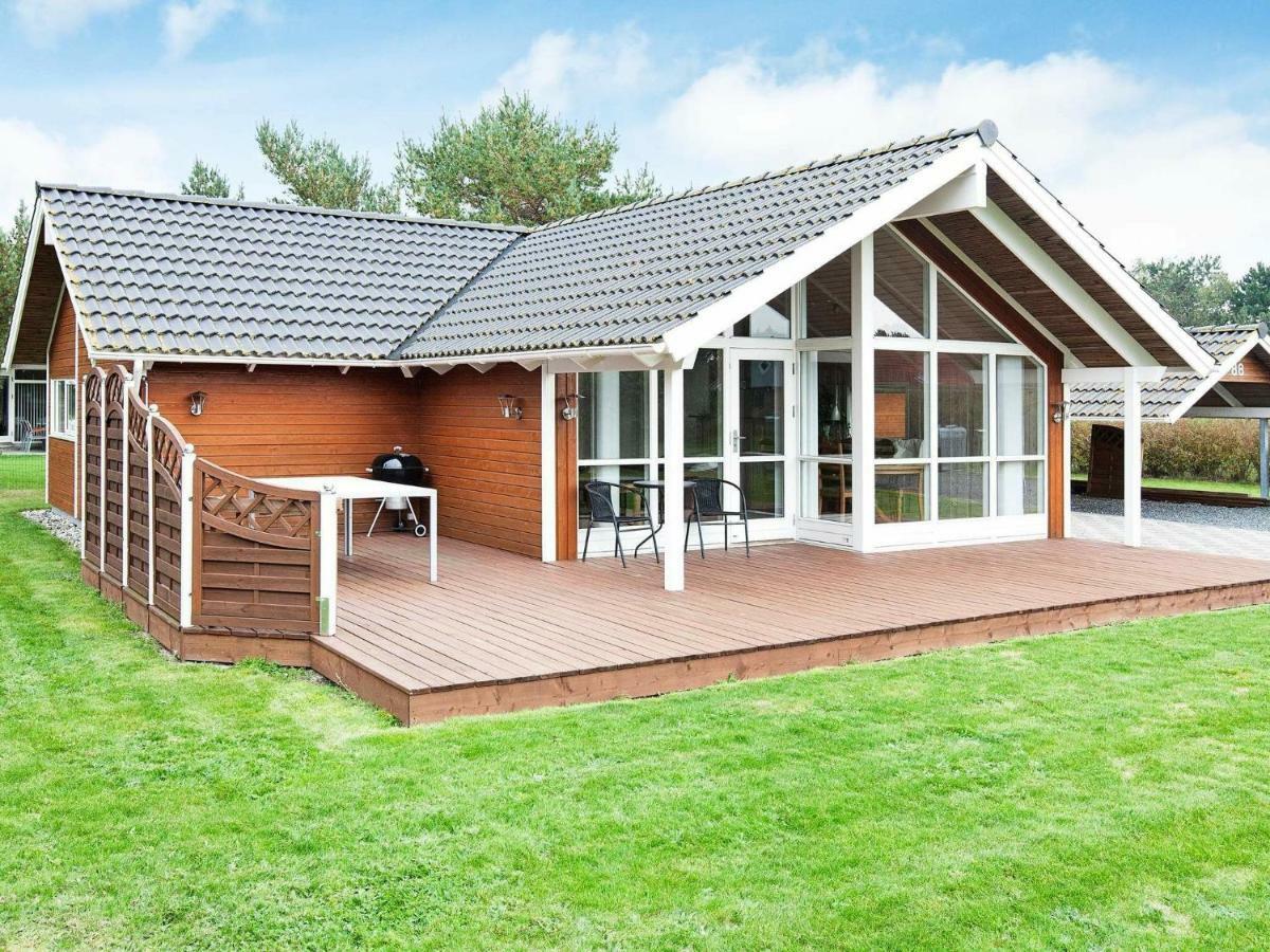 Three-Bedroom Holiday Home In Rodby 38 Kramnitse Bagian luar foto