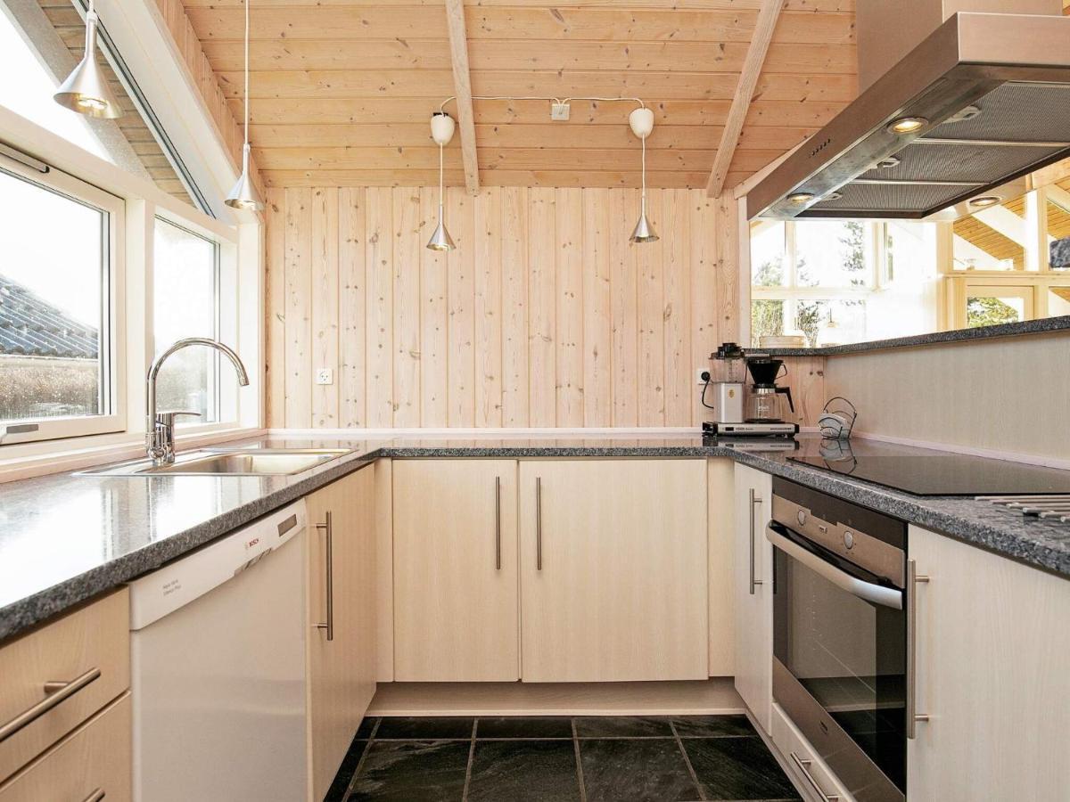 Three-Bedroom Holiday Home In Rodby 38 Kramnitse Bagian luar foto